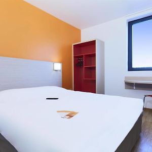 Kamer met een Queen Size Bed